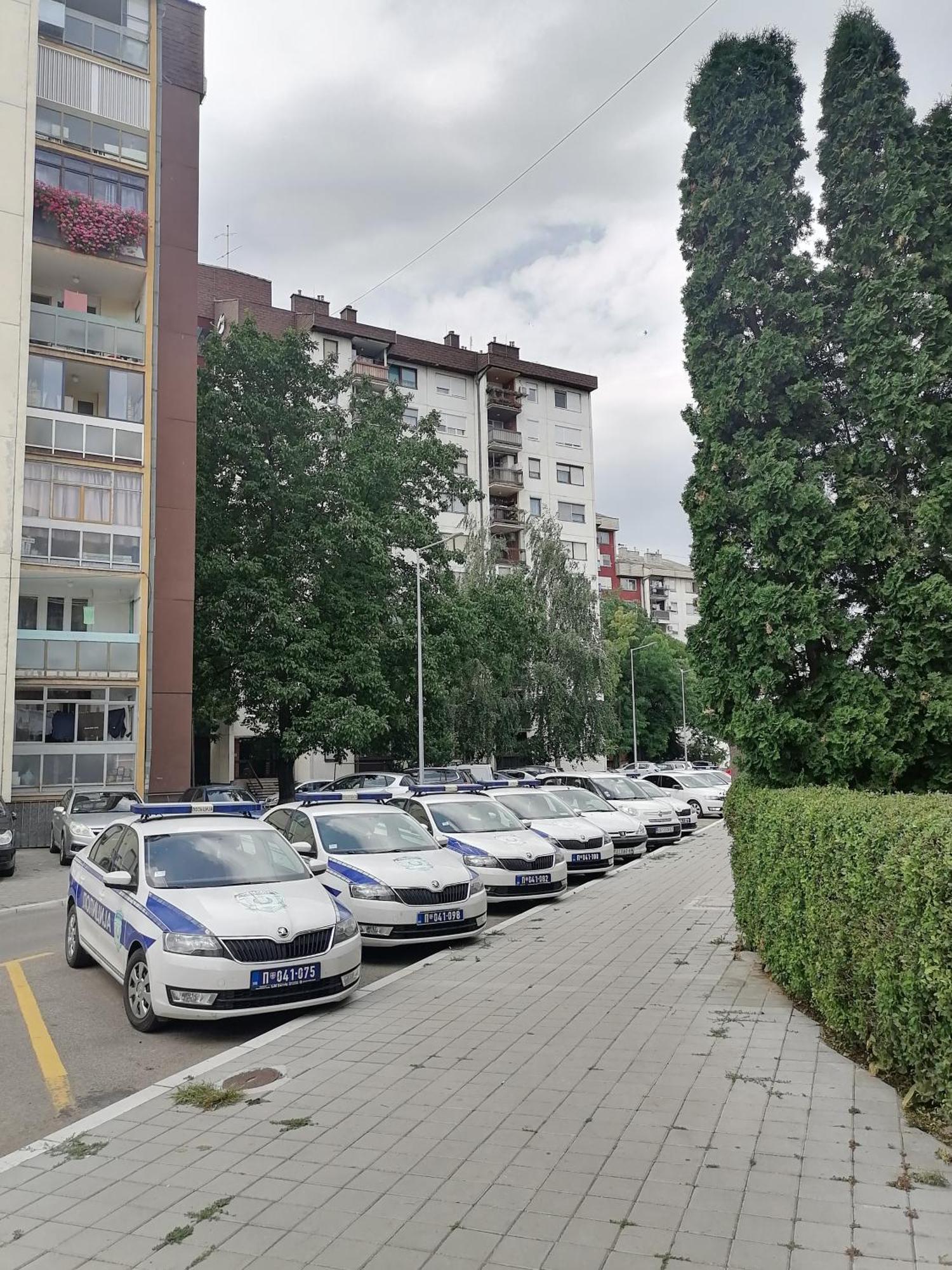 Kingston Apartment Pirot Bagian luar foto